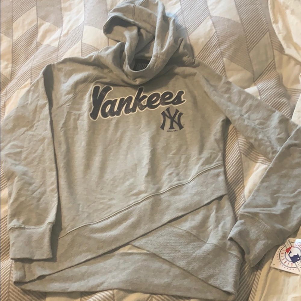 NWT Yankees top